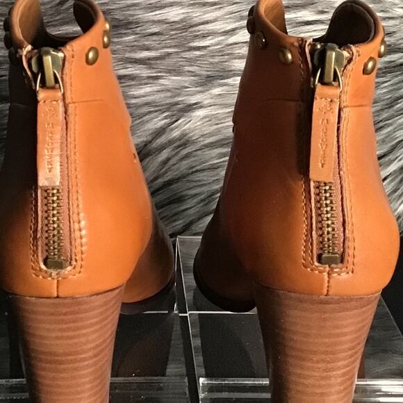 B. Makowski Brown Leather Ankle Boots 7.5M - Picture 4 of 9